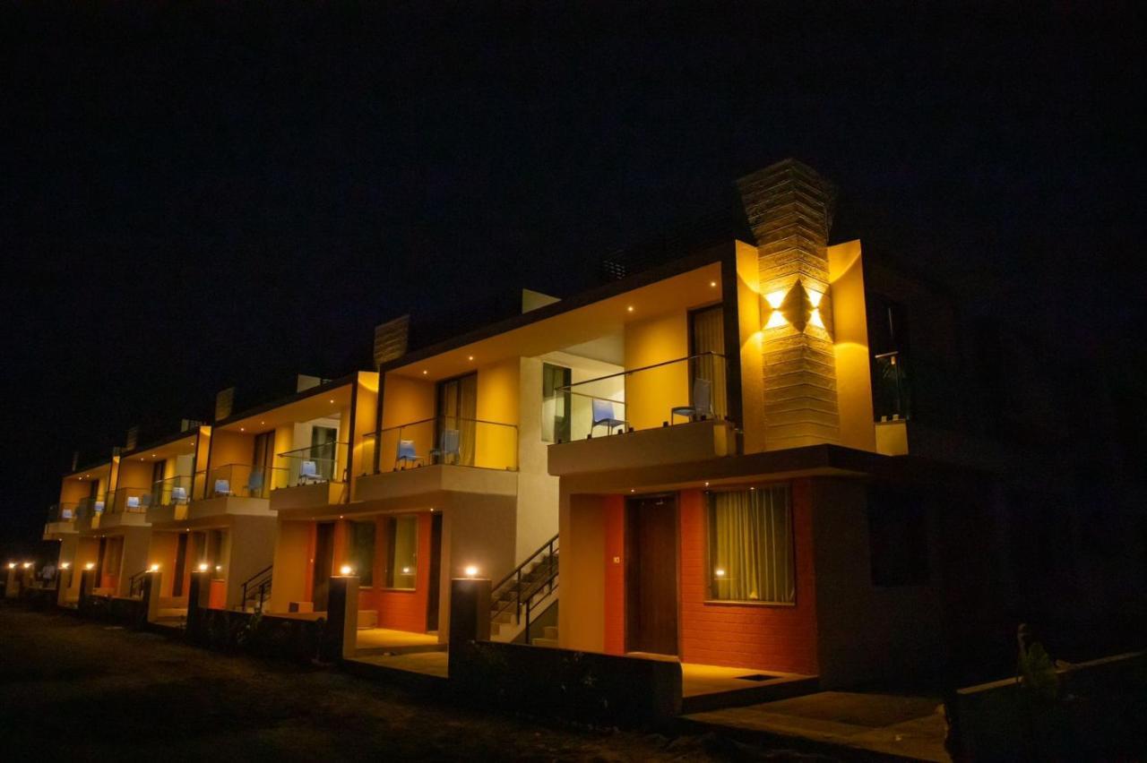 Leena Resort Garudeshwar エクステリア 写真