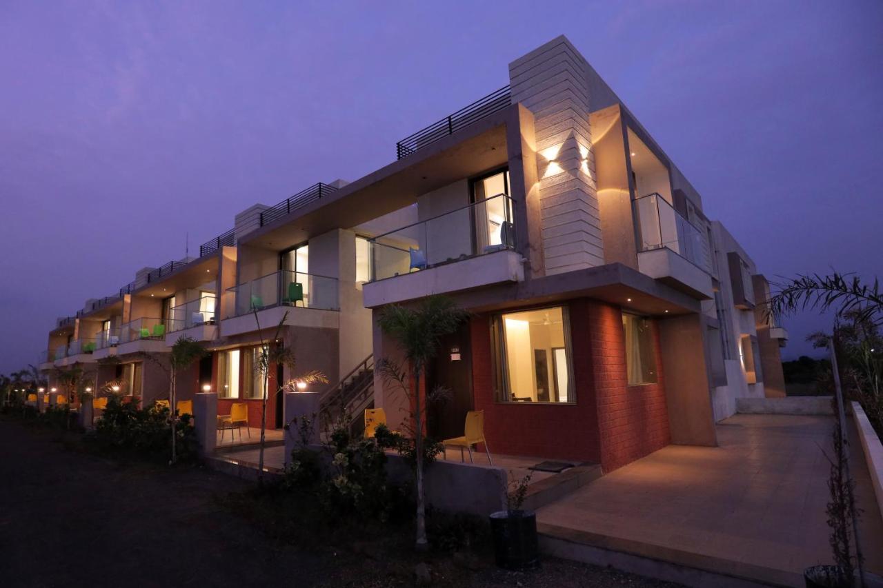Leena Resort Garudeshwar エクステリア 写真